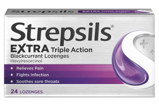 Strepsils Extra Triple Action Blackcurrant Lozenges