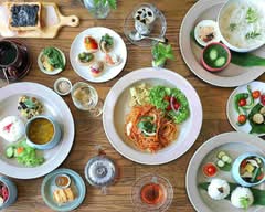 カフェ＆バル 風とキャラバン Cafe&Bar Kaze to Caravan