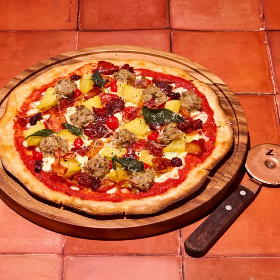 FESTIVE SPECIAL❄️ Non-Gluten Crust-Mas Pizza