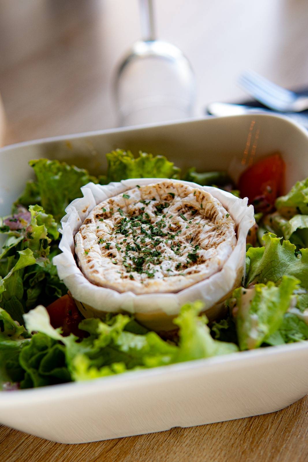 Salade camembert rôti
