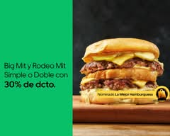 MIT Burger (Alonso De Cordova)