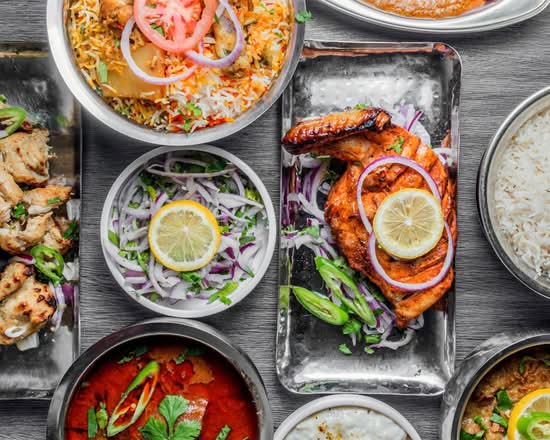 Lyari Cafe (Hines Blvd.)