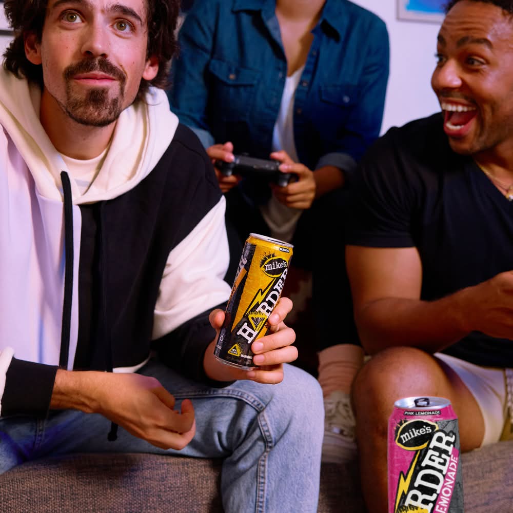 Mike's Harder Premium Malt Beverage, Pink Lemonade (23.5 fl oz