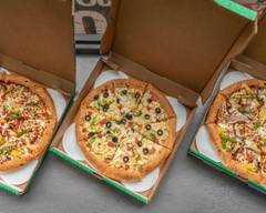 2 For 1 Family Pizza (Whyte Avenue)