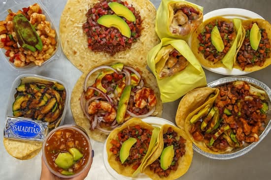 Mariscos La Perla (2707 Boston Ave)