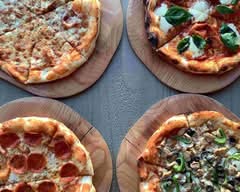 ピッツェリア ベラナポリ Bella Napoli