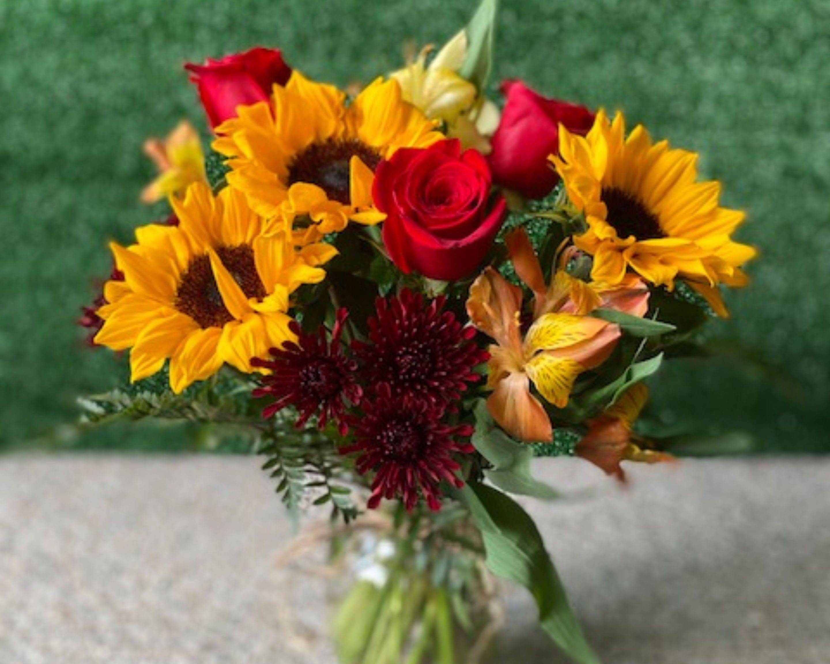 Order Box Roses Florist Menu Delivery【Menu & Prices】 Tampa Uber Eats