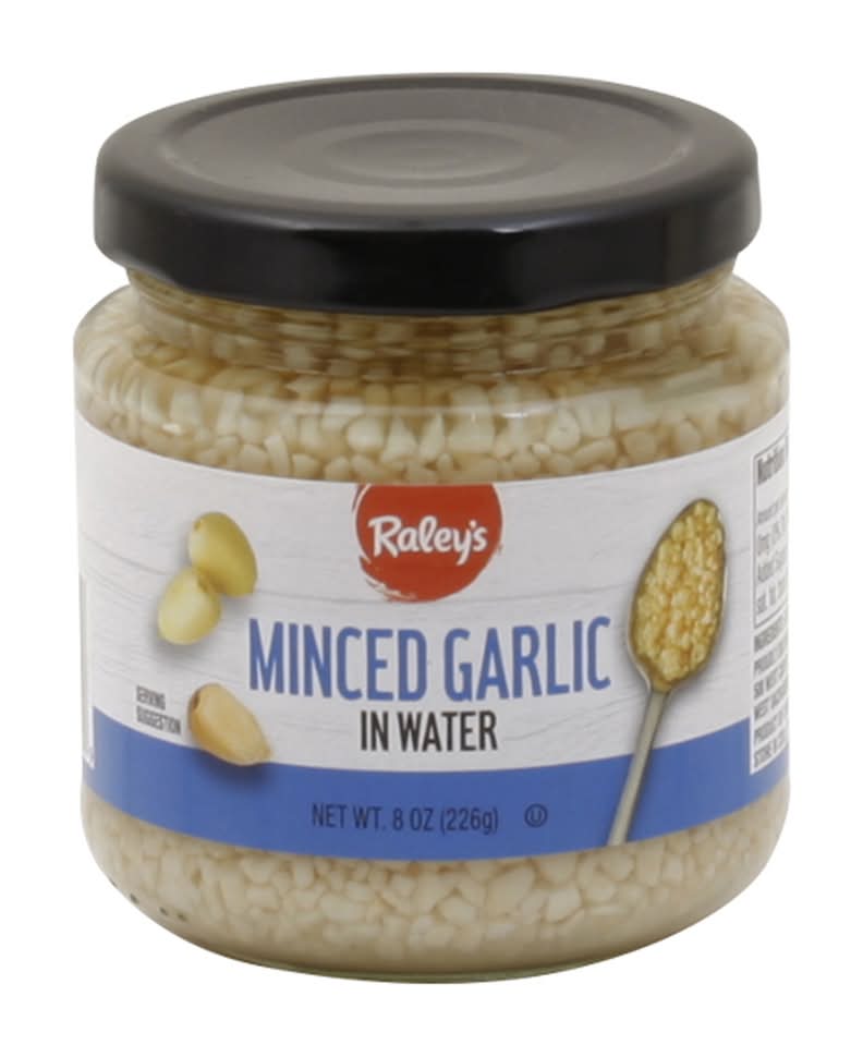 Raley's Minced Garlic in Water (8 oz)