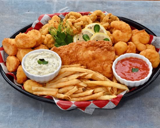 Warrens Seafood And More (11 Water St)