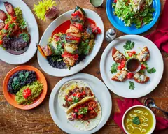 Mariscos El Muelle 8 (5221 East Olympic Boulevard)