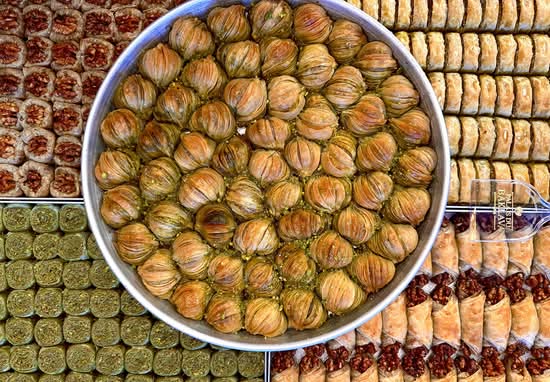 Palais Du Baklava (9228 Boulevard Lacordaire)