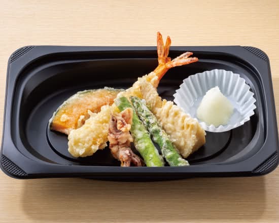 季節の天ぷら盛り合わせ(ハーフ)