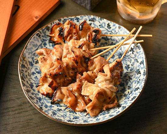 名物とん焼き5本入り Specialty Grilled Pork (5 Skewers)