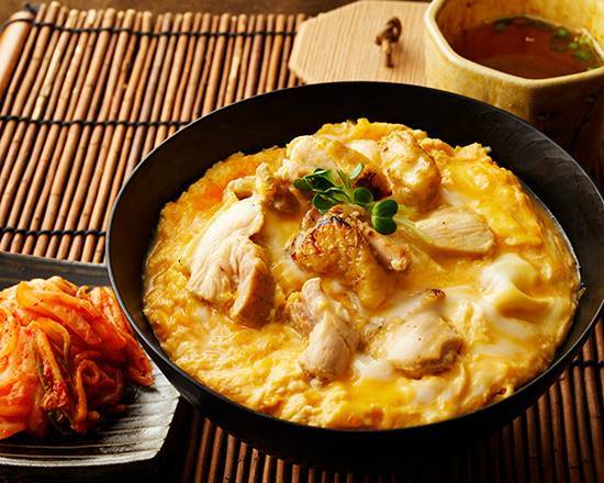 ふわっとろっ卵の親子丼＆スープセット Melting Chicken & Egg Rice Bowl + Soup Set