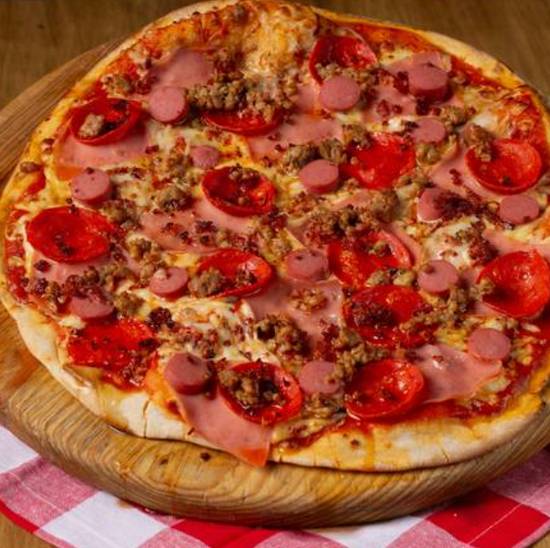 Pizza Carnes Frias