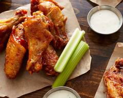 Mama's Buffalo Wings (44 E 8th St)