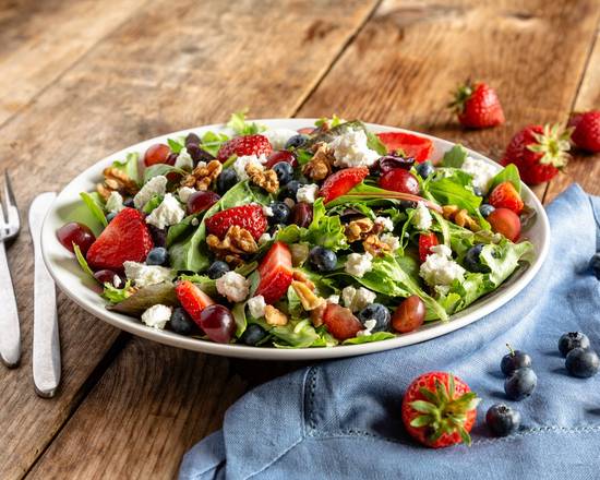 Berry & Goat Cheese Salad