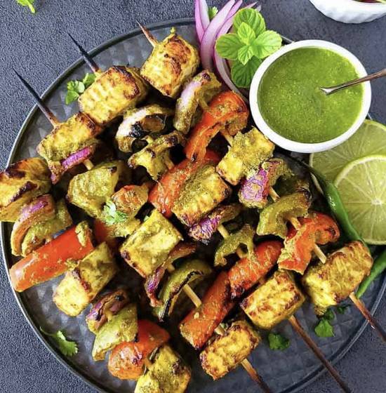Hariyali Paneer Tikka Sizzler