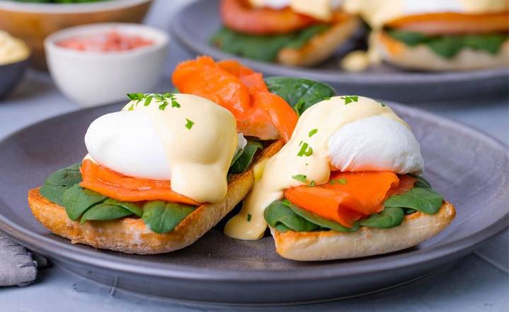 Eggs Benedict with Smoked Salmon