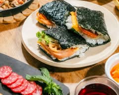 ポークたまごおにぎりのお店 Oni-oni Pork and egg rice ball store oni-oni			