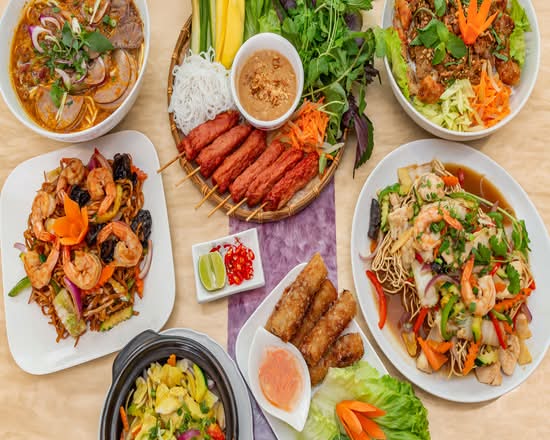 Huong Viet 🍜🍤🥩🍗