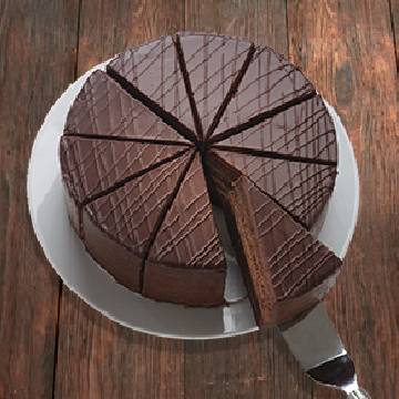 Pastel Big Chocolate Cake