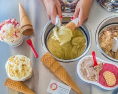 Bianco Latte Gelateria & Cannoleria