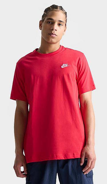 Nike Sportswear Club T-Shirt, Female, Small, University Red