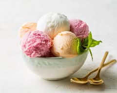 Italiano Desserts & Gelato (43 West Flagler Street)