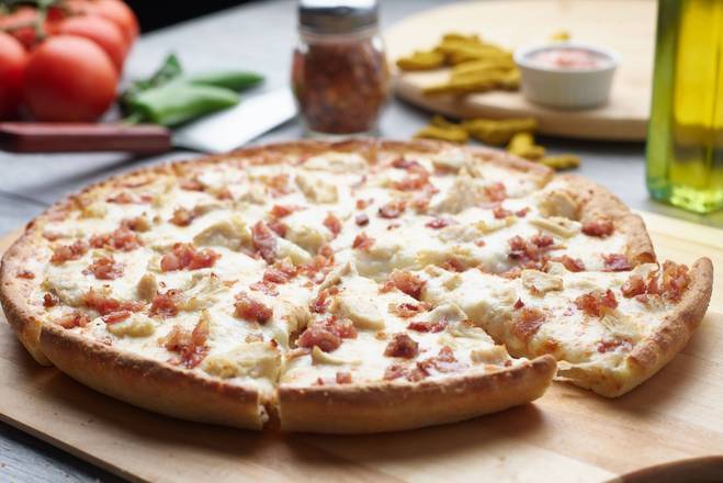Chicken Bacon Ranch Pizzatwist
