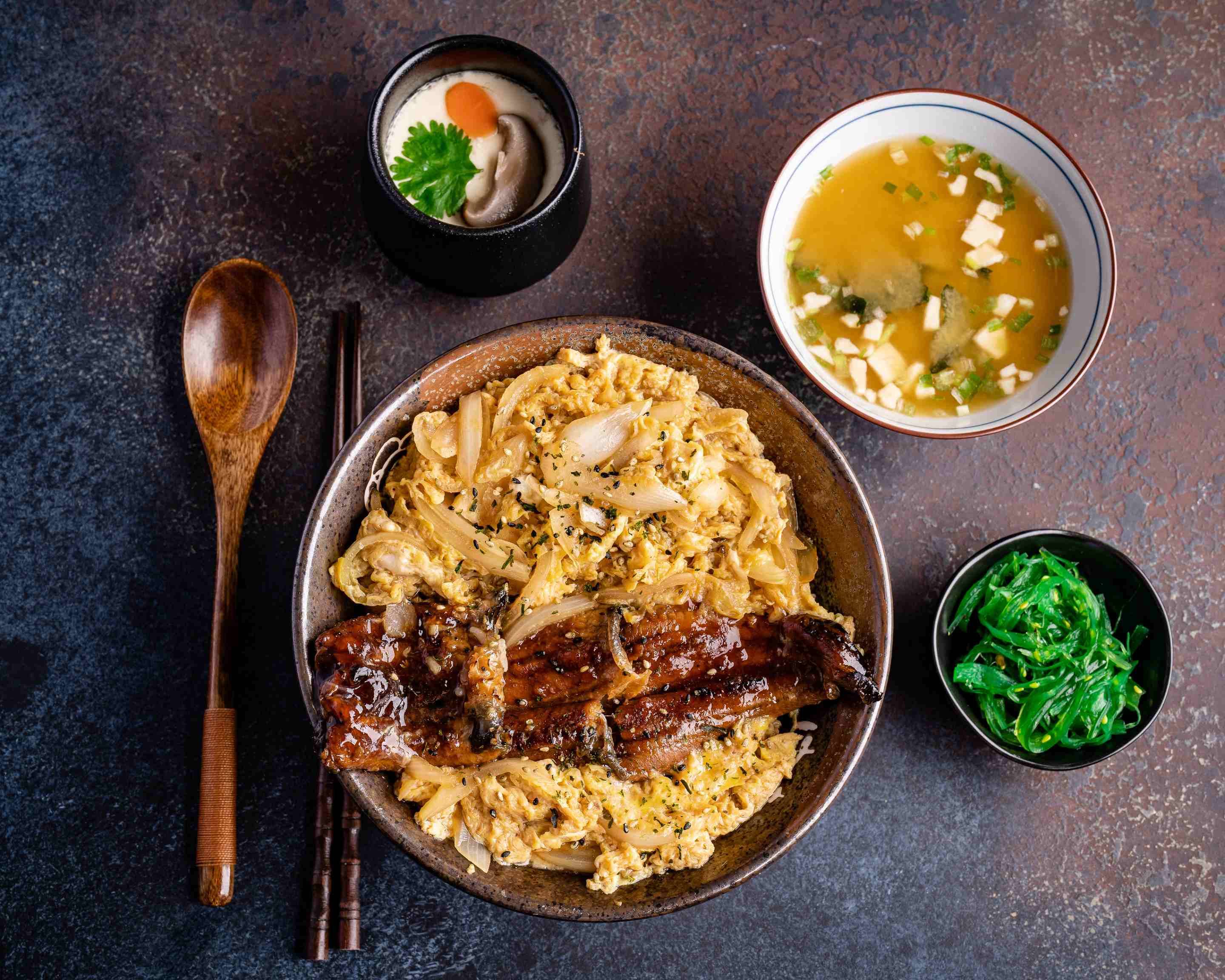 One Pot Oyakodon (Made in Rice Cooker) - Cook With Dana