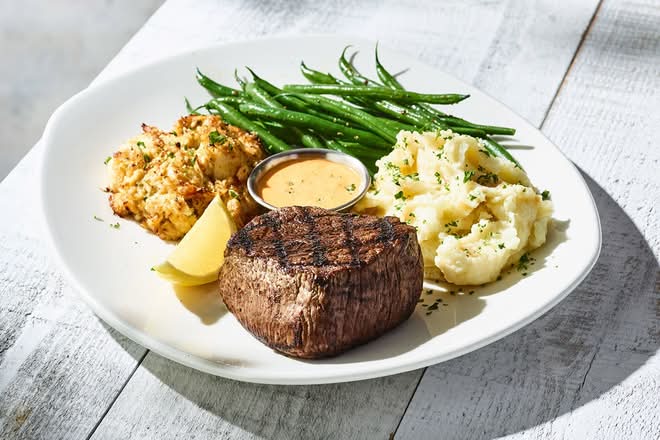 Filet & Crab Cake