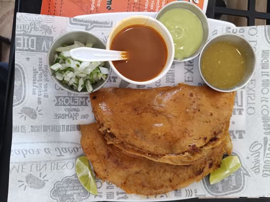 Las quesabirrias del centro