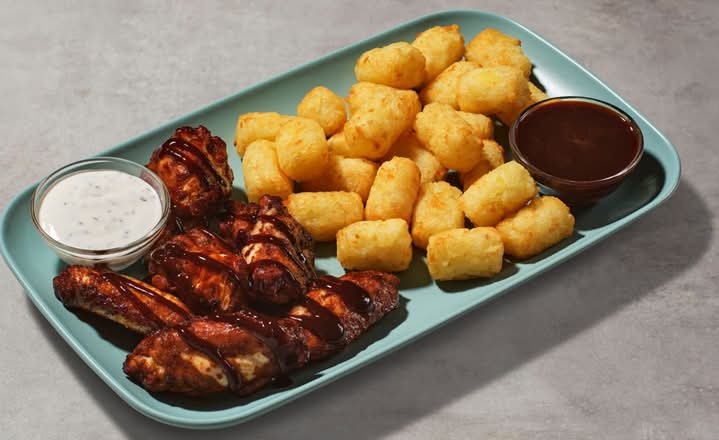 BBQ Chicken Wings & Potato Tots Combo