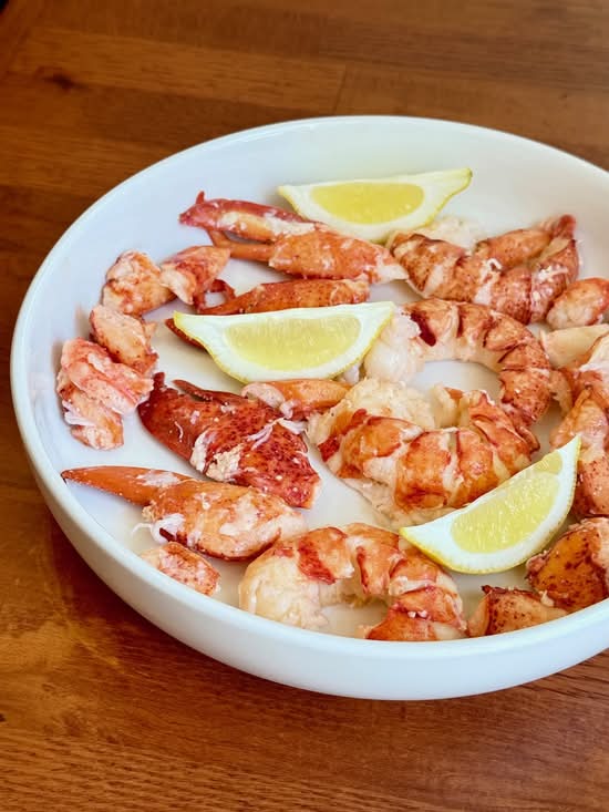 1/2 Pound of Fresh Lobster Meat