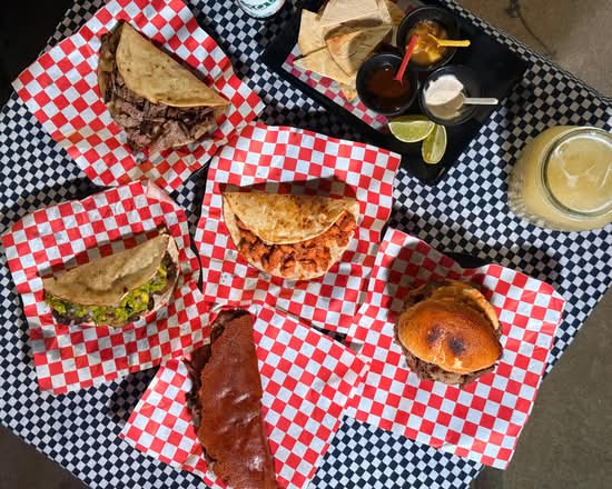 Los Árabes Del Puerto (Puerto Vallarta)