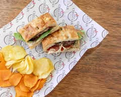 Chegusan By Los Troncos (Quito)