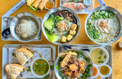 Pho Fix Express (2616 Blodgett St)