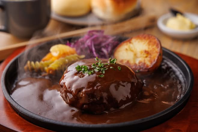 挽き肉のトリコ Hikiniku no Toriko delivery & takeaway menu | Uber Eats