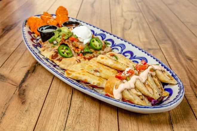 GRANDE FIESTA PLATTER