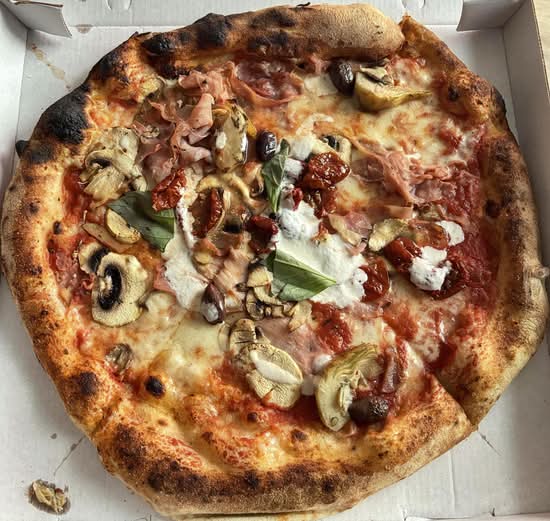 Pizza Capricciosa