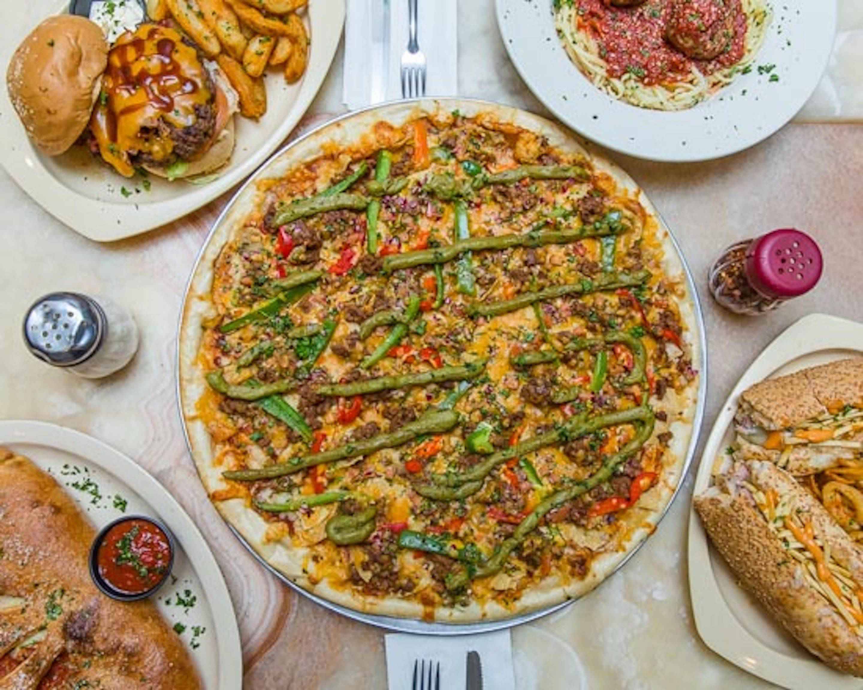 Mediterranean 18" Large Pizza (18" Large Pizza Favorites)