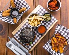 La Facultad Wings,Burgers & Beer