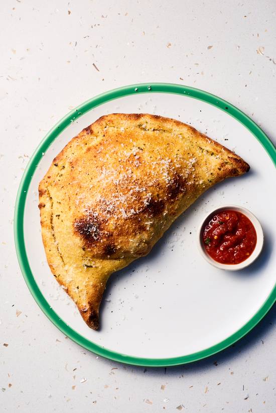 Goat's cheese & Spinach Calzone (V)