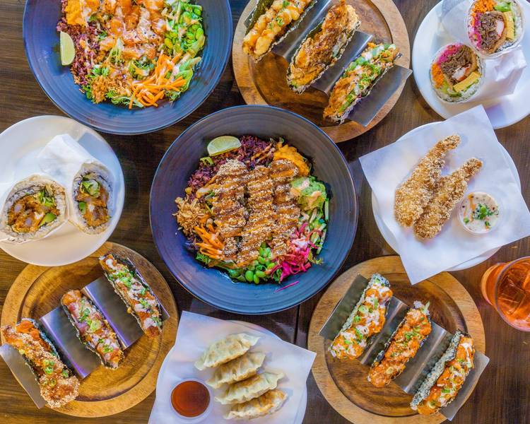 En Hakkore Sushi Burrito & Poke Bowl venue
