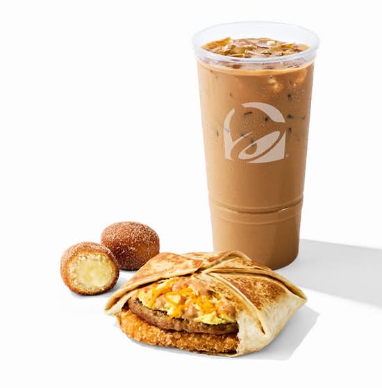 Breakfast Crunchwrap Combo