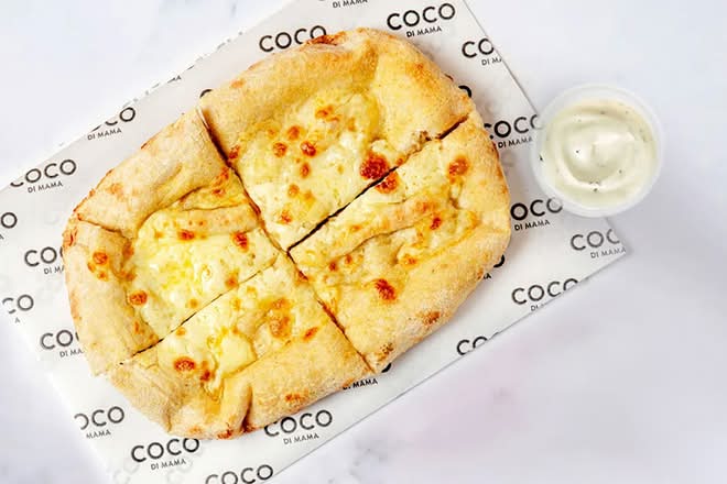 Mozzarella Garlic Bread (V) + Dip