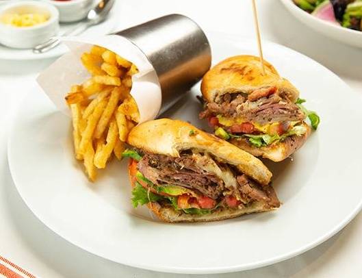 Sándwich de roast beef Brassi