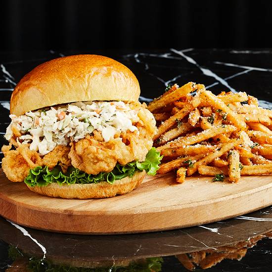 FRIED CHICKEN SANDWICH