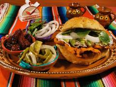 Cemitas de la Nana Cholula